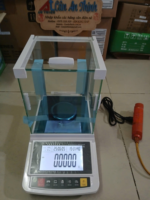 Cân điện tử GF- A 220g/0.1mg(keypad)