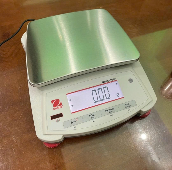 Cân kỹ thuật điện tử Ohaus NV3202